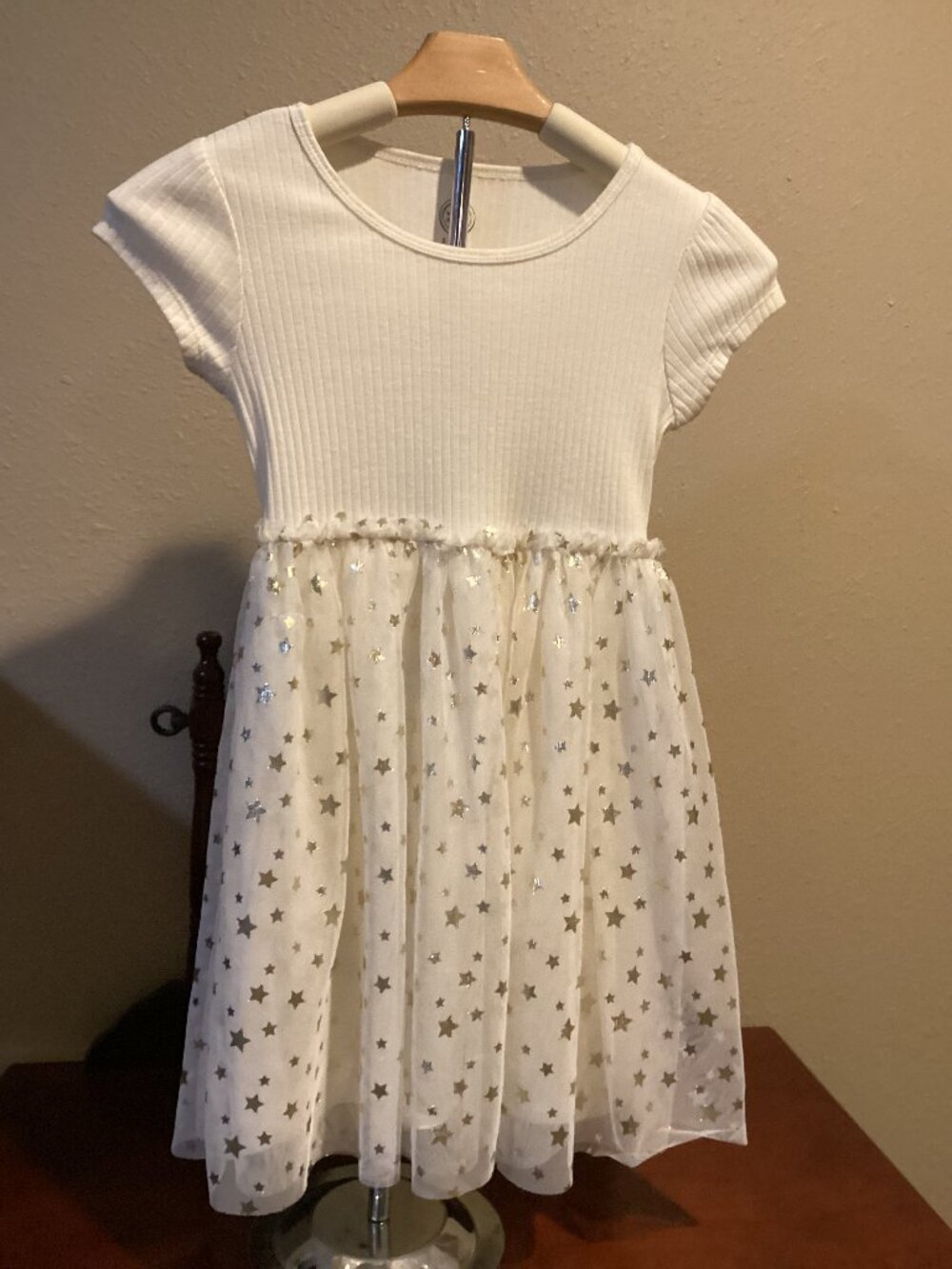 Girls Ivory White Ribbed Tulle Dress with Metallic Silver Stars